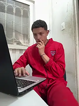 Snapshot of santiObrero chatting on 1, 5, 2026 santiObrero online show from 1, 5, 2026
