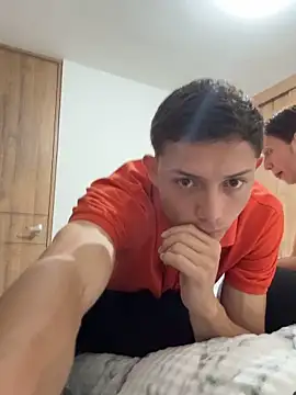 Snapshot of santiObrero chatting on 23, 5, 2026 santiObrero online show from 23, 5, 2026