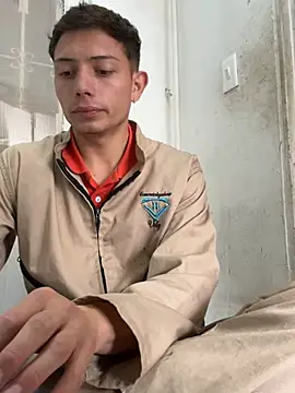 Snapshot of santiObrero chatting on 10, 6, 2026 santiObrero online show from 10, 6, 2026