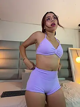Snapshot of miss-liz- chatting on 15, 7, 2026 miss-liz- online show from 15, 7, 2026