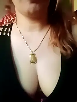 Naughty-Yousra online show from 17, 5, 2026