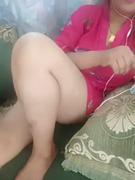 Snapshot of Naughty-Yousra chatting on 2, 8, 2026 Naughty-Yousra online show from 2, 8, 2026