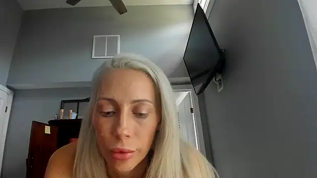 Snapshot of LindseyFAFO chatting on 5, 6, 2026 LindseyFAFO online show from 5, 6, 2026