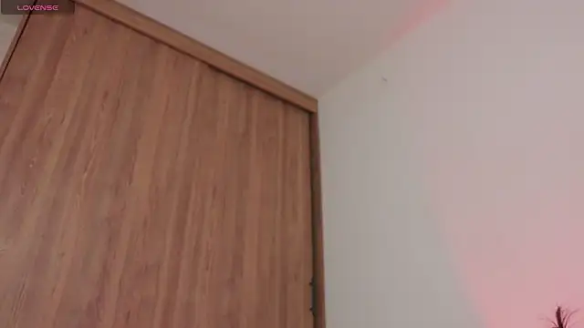 isabela   online show from 28, 2, 2026