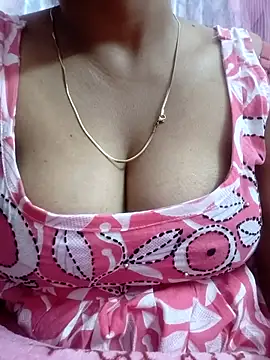 Hot-Tinaa online show from 28, 2, 2026