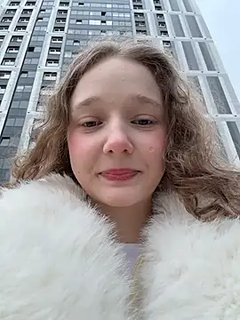 outside rosy online show from 30, 4, 2026