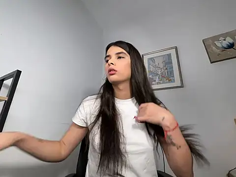 Lily WellGifted online show from 9, 2, 2026