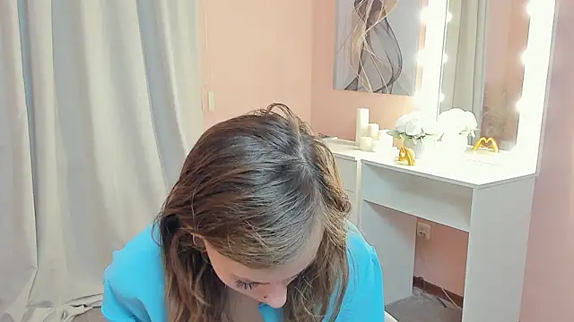 AsleyStouer online show from 18, 1, 2026