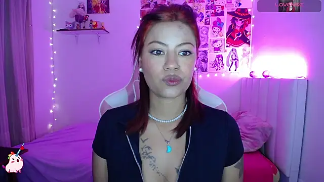 Danna Soffia online show from 4, 8, 2026