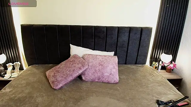 Snapshot of IvonneRoss_ chatting on 21, 3, 2026 IvonneRoss online show from 21, 3, 2026