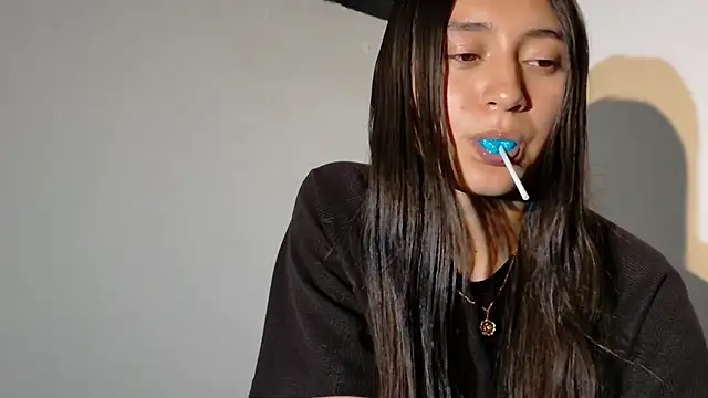 Snapshot of isabella_nowa chatting on 14, 6, 2026 isabella nowa online show from 14, 6, 2026