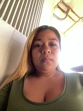 Snapshot of veronica414 chatting on 13, 3, 2026 veronica414 online show from 13, 3, 2026