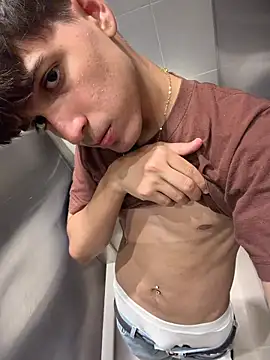 Naim TheKing online show from 5, 4, 2026