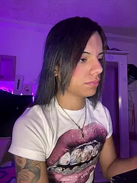 Snapshot of andyy_x chatting on 12, 7, 2026 andyy x online show from 12, 7, 2026