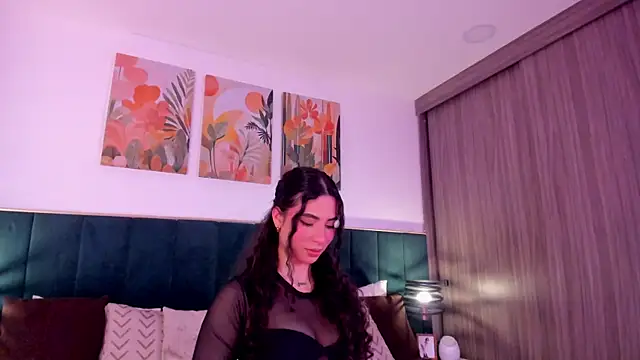 IrinaBlanc online show from 4, 3, 2026