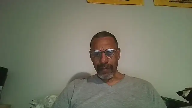 swimmer2496 online show from 16, 3, 2026