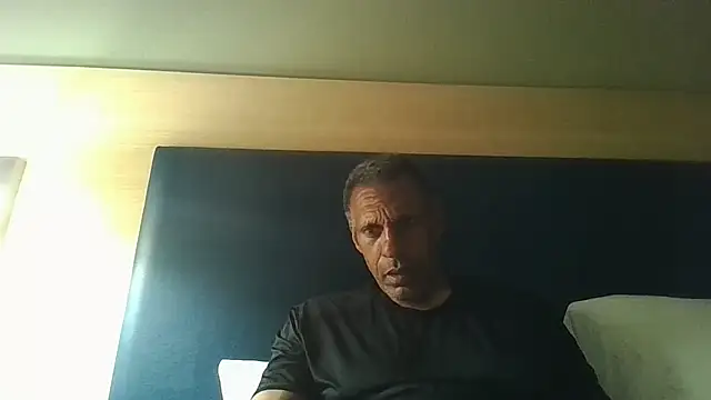 swimmer2496 online show from 26, 6, 2026