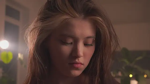 Snapshot of EleniRoeber chatting on 12, 2, 2026 EleniRoeber online show from 12, 2, 2026