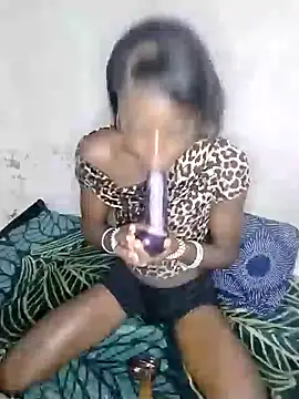 Chocolate Queenxx03 online show from 28, 4, 2026