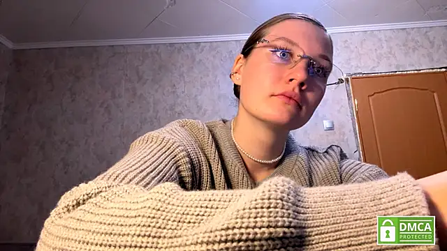 Jolievic online show from 12, 4, 2026