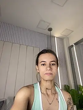 JuliaColemann online show from 15, 4, 2026