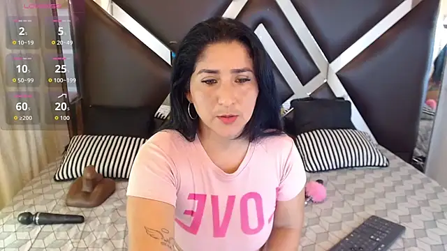 Snapshot of Miia_Rosee_ chatting on 2, 6, 2026 Miia Rosee online show from 2, 6, 2026