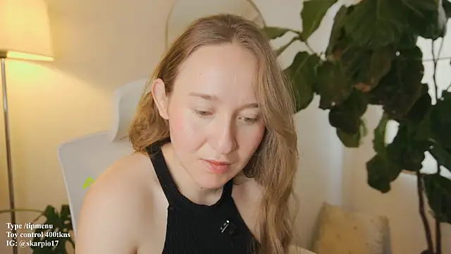 Scarlett NoirMuse online show from 17, 2, 2026