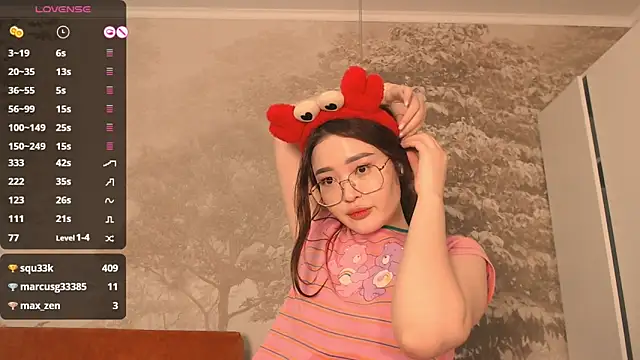 Snapshot of Hiaru_Cutie chatting on 26, 1, 2025 Hiaru Cutie online show from 26, 1, 2025