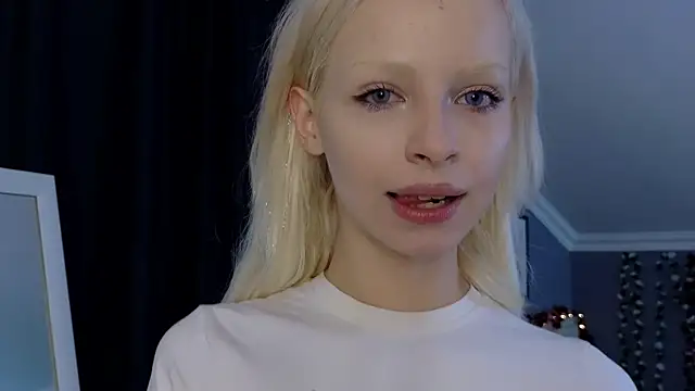 Snapshot of Naomi_Demio chatting on 1, 5, 2026 Naomi Demio online show from 1, 5, 2026