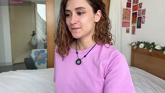 cutiemari online show from 4, 4, 2026