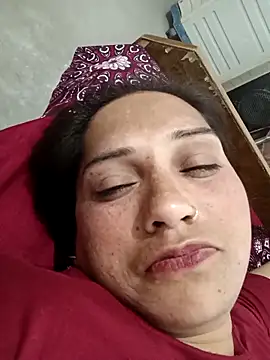 Cute-karisma1234 online show from 24, 2, 2026