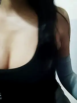 AngelTrisa online show from 5, 2, 2026