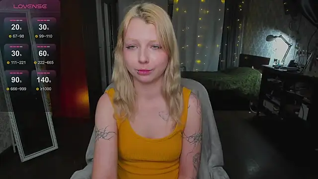 Snapshot of yourlovelyeve chatting on 24, 2, 2026 yourlovelyeve online show from 24, 2, 2026