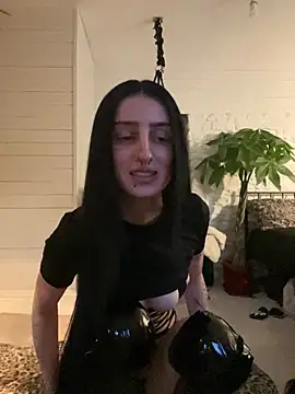 bellaxlauren online show from 30, 4, 2026
