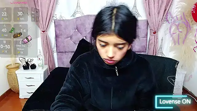 Esmeralda-18 online show from 3, 3, 2026