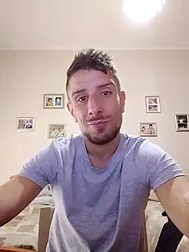 Snapshot of Mcsimotoro chatting on 16, 4, 2026 Mcsimotoro online show from 16, 4, 2026