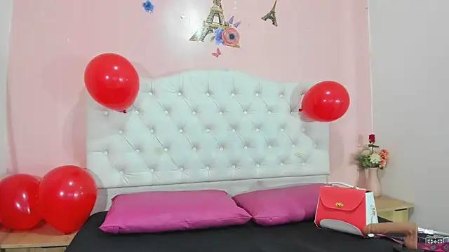 elianacollins23 online show from 14, 2, 2026