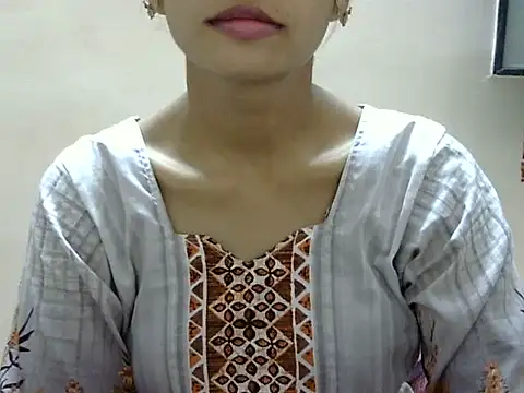 Snapshot of Kulsum_S chatting on 2, 6, 2026 Kulsum S online show from 2, 6, 2026
