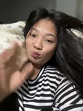 Lyn-be99 online show from 11, 3, 2026