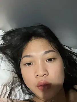 Lyn-be99 online show from 16, 4, 2026