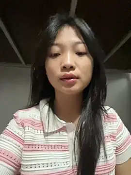 Lyn-be99 online show from 17, 4, 2026