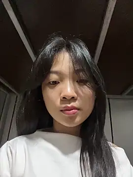 Snapshot of Lyn-be99 chatting on 23, 4, 2026 Lyn-be99 online show from 23, 4, 2026