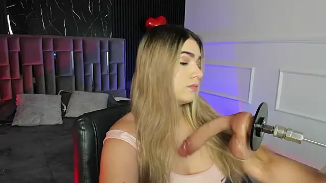 Snapshot of Liiahfontaine chatting on 20, 2, 2026 Liiahfontaine online show from 20, 2, 2026