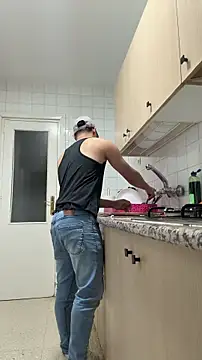 Snapshot of Massimo_Fiore chatting on 3, 2, 2026 Massimo Fiore online show from 3, 2, 2026