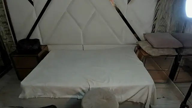 Snapshot of Shara_Oz chatting on 14, 2, 2026 Shara Oz online show from 14, 2, 2026