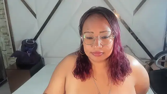 Snapshot of Shara_Oz chatting on 16, 2, 2026 Shara Oz online show from 16, 2, 2026