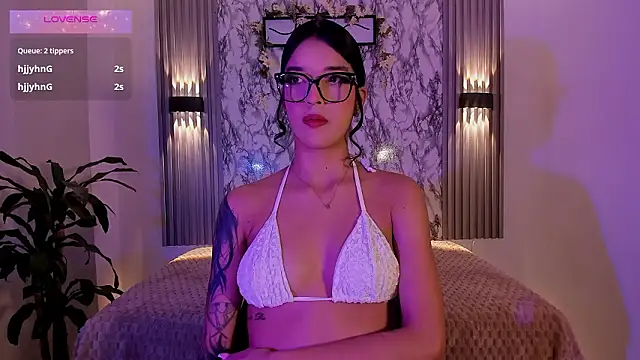 Snapshot of ChloeeMasonn chatting on 27, 3, 2026 ChloeeMasonn online show from 27, 3, 2026