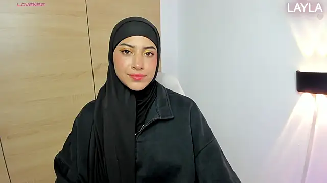 Snapshot of LAY_LA_ chatting on 16, 2, 2026 LAY LA online show from 16, 2, 2026