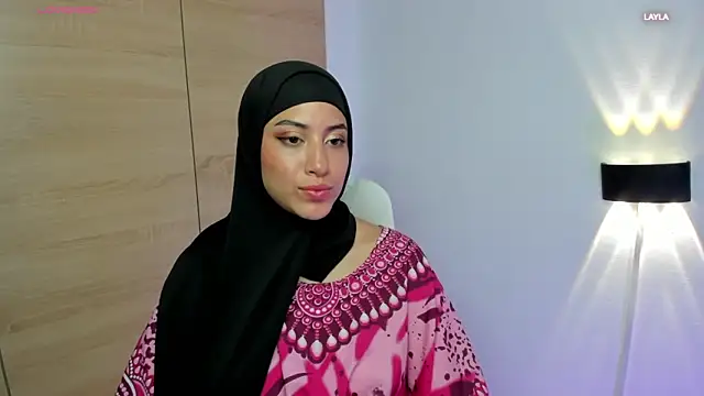 Snapshot of LAY_LA_ chatting on 24, 2, 2026 LAY LA online show from 24, 2, 2026