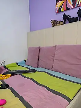 Scarlet curly8a online show from 13, 3, 2026